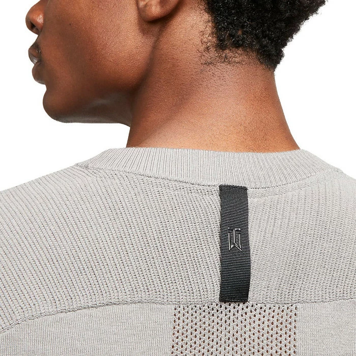 Nike Tiger Woods Knit Crew Golf Sweater 2021 7 Nike Tiger Woods Knit Crew Golf Sweater 2021 - Image 5
