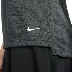 Nike Dri-FIT Victory Jacquard Golf Polo 2021 Women 13 Nike Dri-FIT Victory Jacquard Golf Polo 2021 Women -TravisMathew Shop ann2608 black dark smoke gray photon dust 5 47405.1665650419