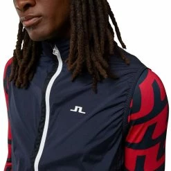 J.Lindeberg Ash Light Packable FW Golf Vest 2022 13 J.Lindeberg Ash Light Packable FW Golf Vest 2022 -TravisMathew Shop ann3328 jl navy 5 48005.1667886104
